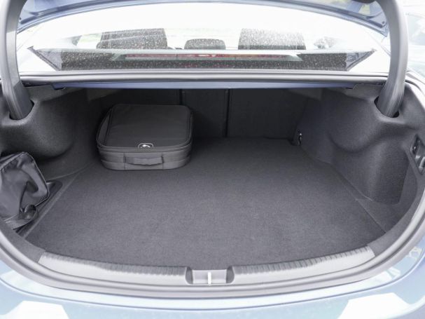 Mercedes-Benz C 300 de AMG Distronic SpurhalteP Kamera Navi