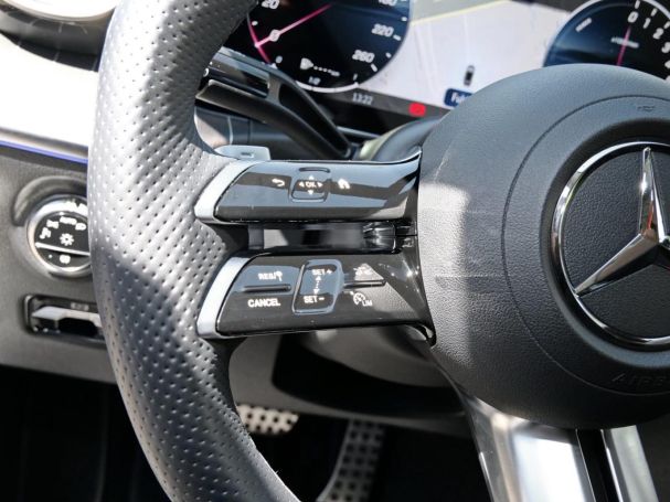 Mercedes-Benz C 300 e 4M AMG Distronic Memory 360° Winter-Paket