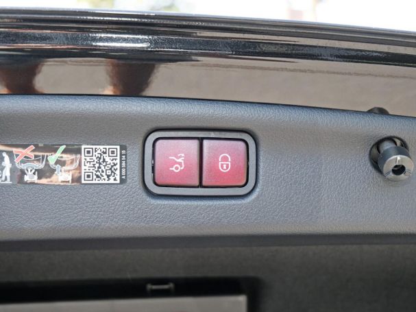 Mercedes-Benz C 300 e 4M AMG Distronic Memory 360° Winter-Paket