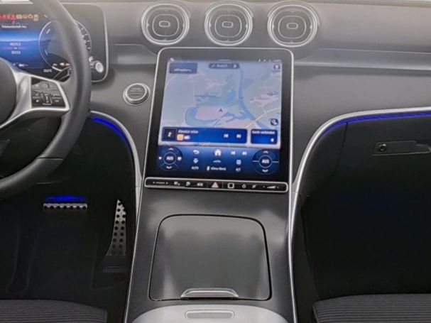 Mercedes-Benz C 300 e Avantgarde Panorama Distronic 360°