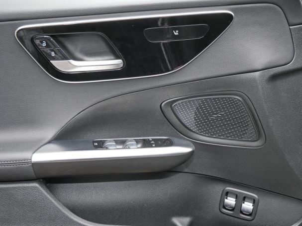 Mercedes-Benz C 300 e Avantgarde MBUXNavi-Prem. Kamera