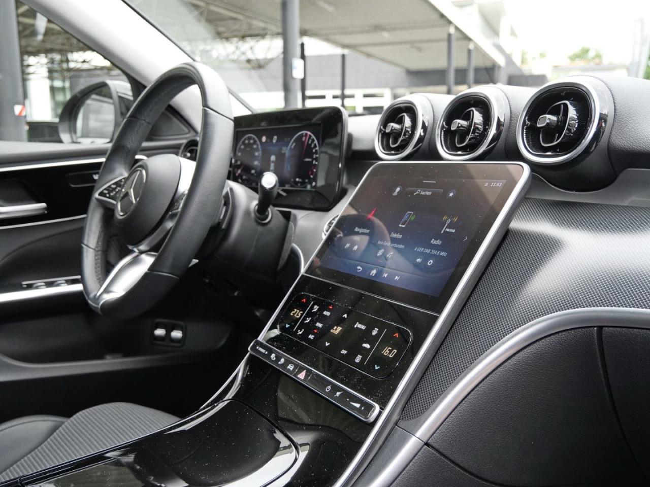 Mercedes-Benz C 300 e Avantgarde MBUXNavi-Prem. Kamera