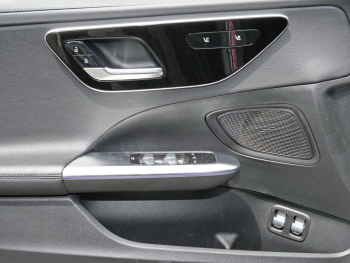 Mercedes-Benz C 300 e AMG Night MBUXNavi Distronic 360° AHK
