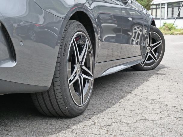 Mercedes-Benz C 300 e AMG Night MBUXNavi Distronic 360° AHK