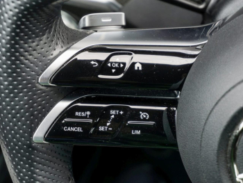 Mercedes-Benz C 300 AMG Burmester Totwinkel Memory 360° SpurH