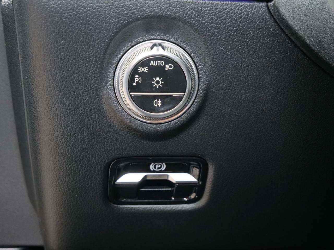 Mercedes-Benz C 63 AMG S E PERFORMANCE Night Panorama 360? HUD