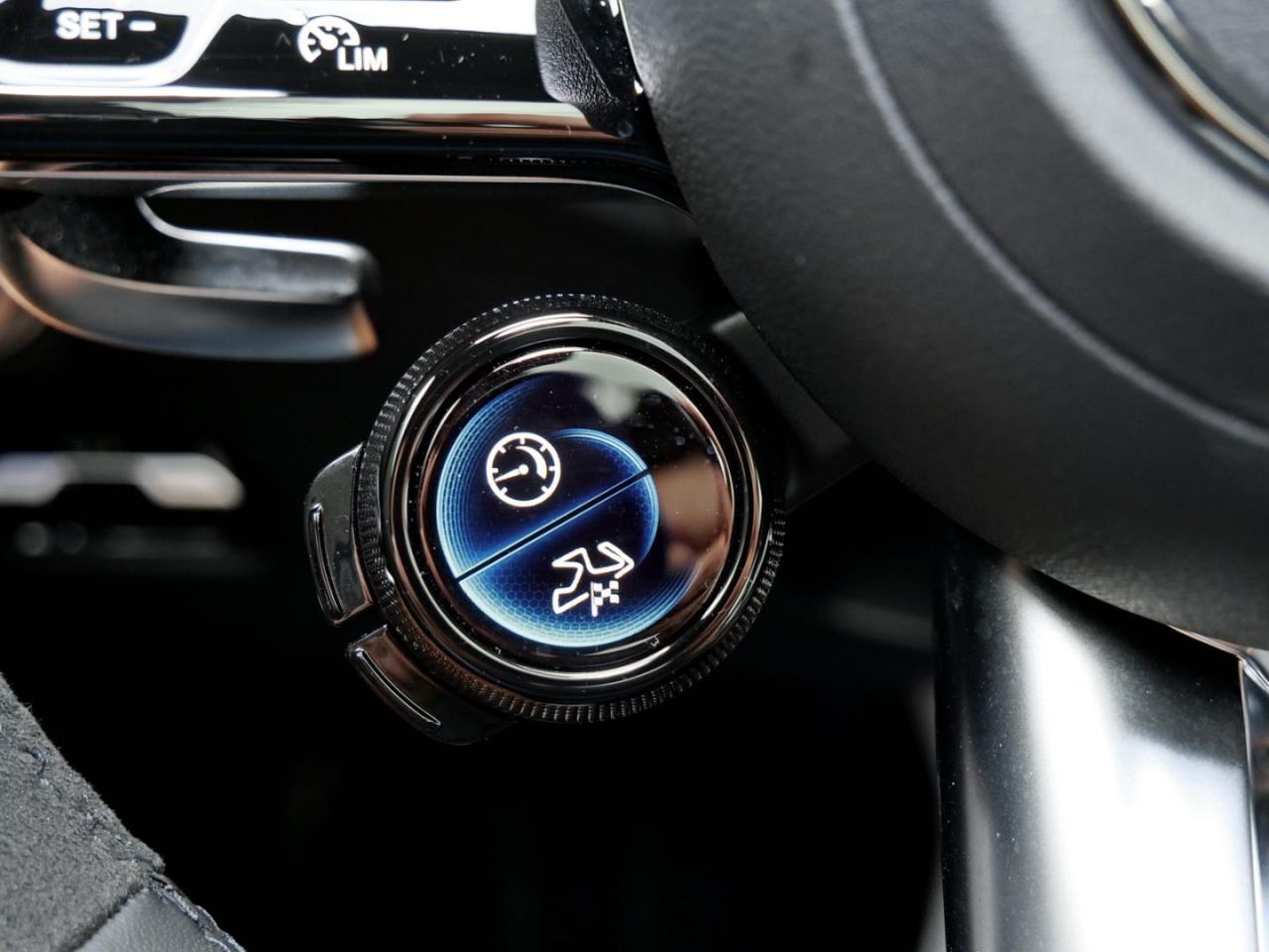 Mercedes-Benz C 63 AMG S E PERFORMANCE Night Panorama 360? HUD