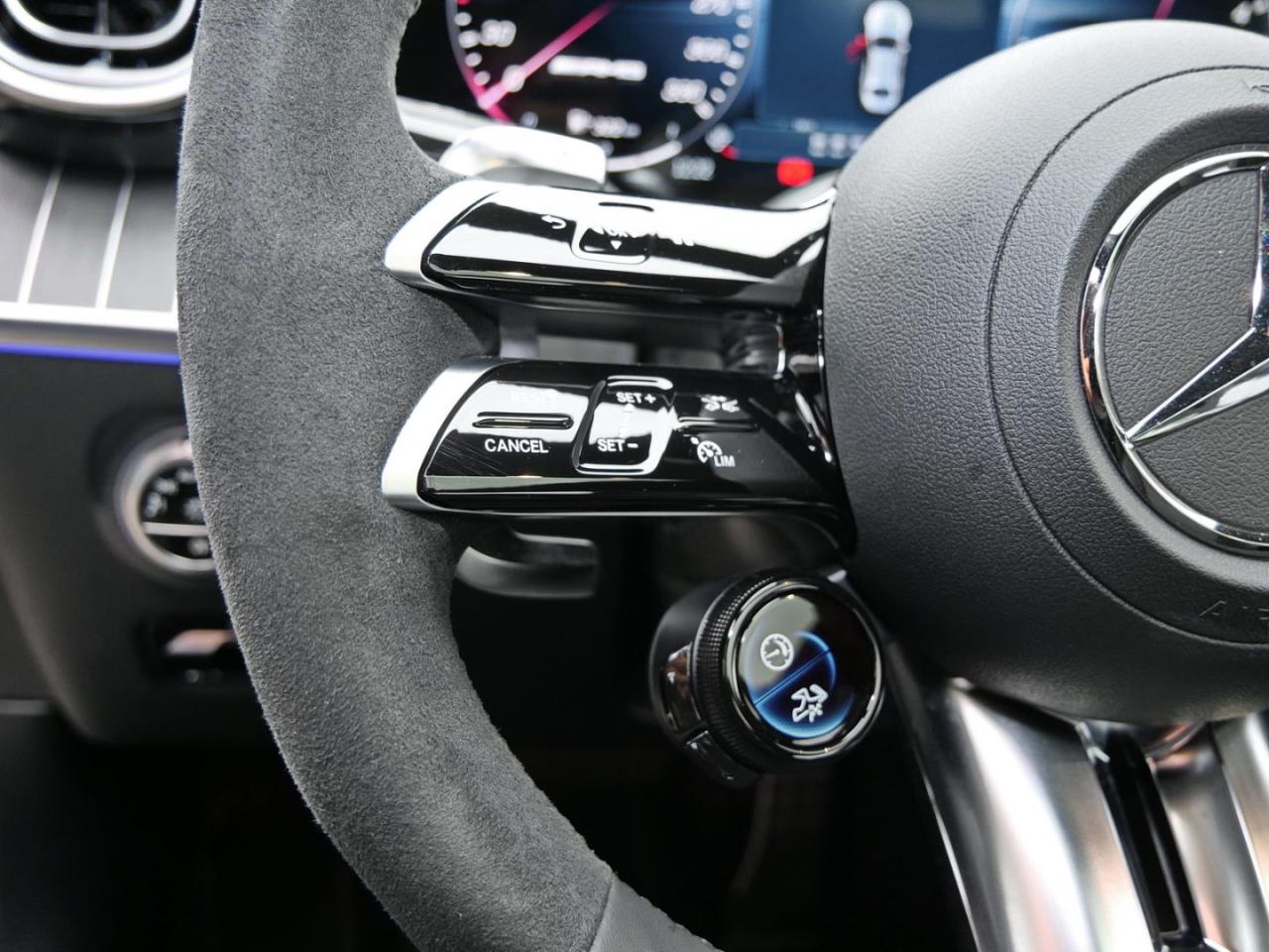 Mercedes-Benz C 63 AMG S E PERFORMANCE Night Panorama 360? HUD