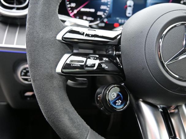 Mercedes-Benz C 63 AMG S E PERFORMANCE Night Panorama 360? HUD