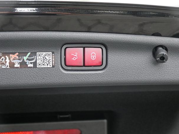 Mercedes-Benz C 63 AMG S E PERFORMANCE Night Panorama 360? HUD