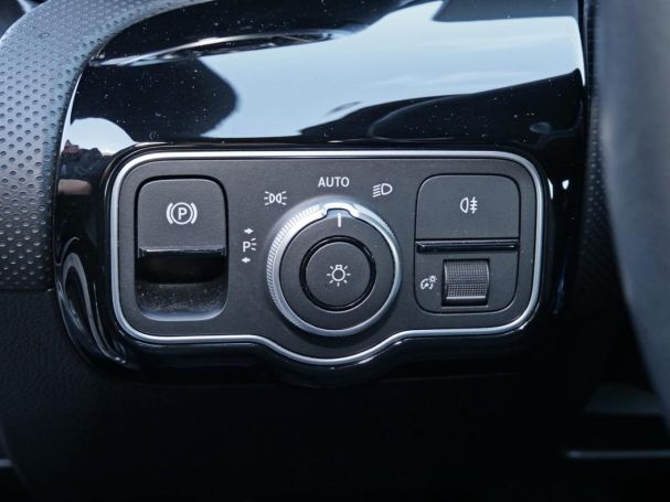 Mercedes-Benz CLA 180 Coupé Progressive Kamera Navi SpurhalteA