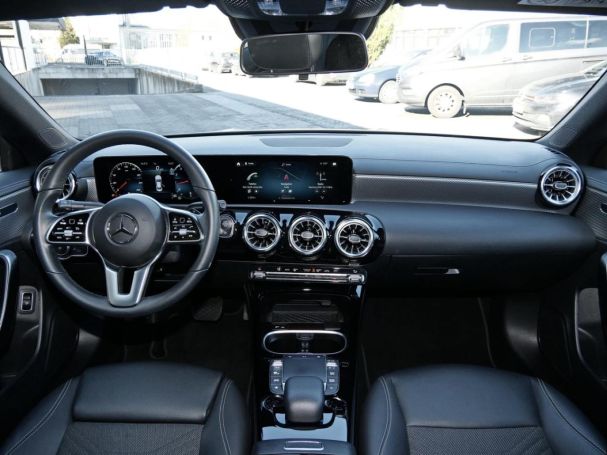 Mercedes-Benz CLA 180 Coupé Progressive Kamera Navi SpurhalteA