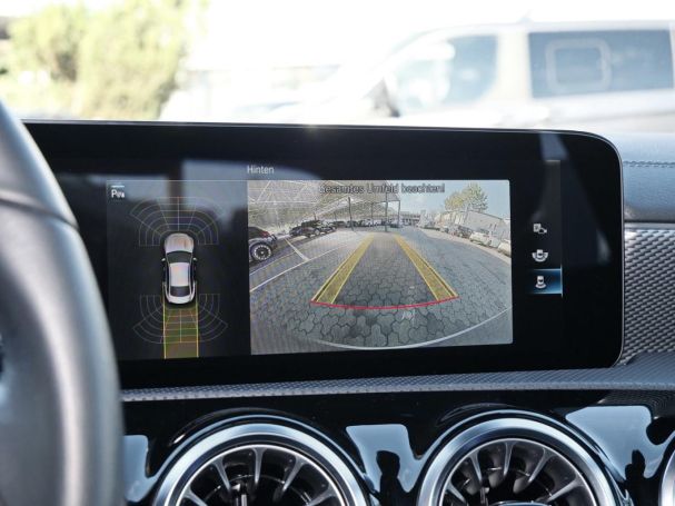 Mercedes-Benz CLA 180 Coupé Progressive Kamera Navi SpurhalteA