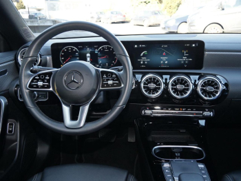 Mercedes-Benz CLA 180 Coupé Progressive Kamera Navi SpurhalteA