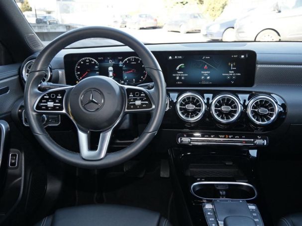 Mercedes-Benz CLA 180 Coupé Progressive Kamera Navi SpurhalteA