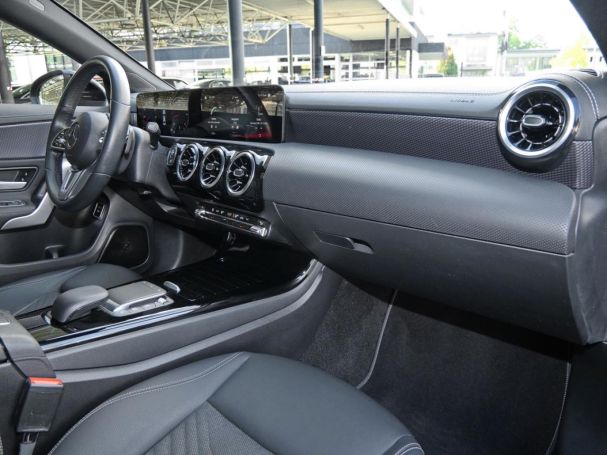 Mercedes-Benz CLA 200 d Coupé Progressive Night Kamera AHK