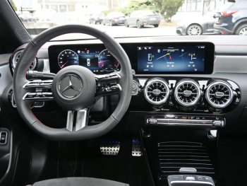 Mercedes-Benz CLA 220 4M Coupé AMG Night Panorama Distronic AHK