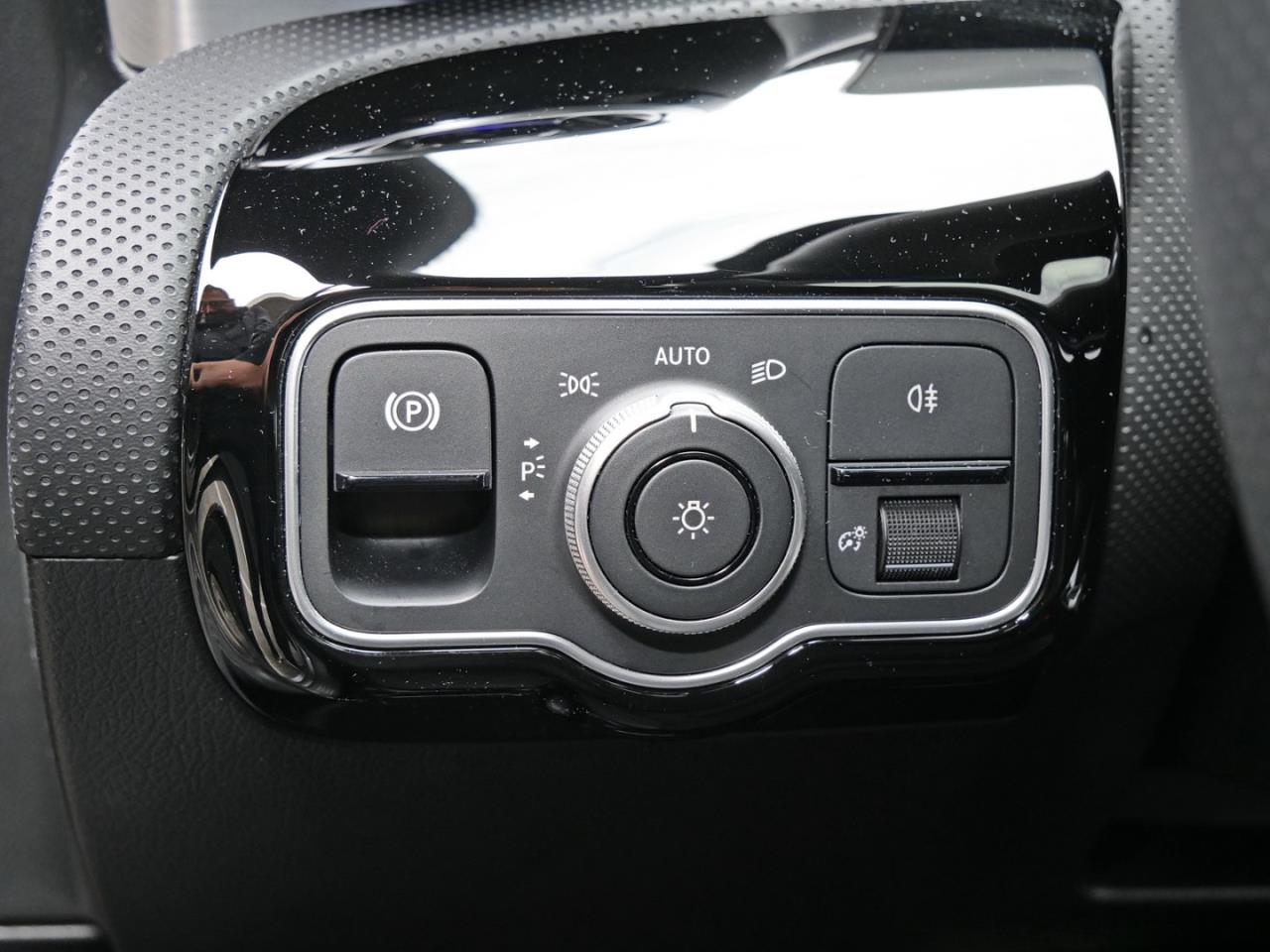 Mercedes-Benz CLA 220 4M Coupé AMG Night Panorama Distronic AHK