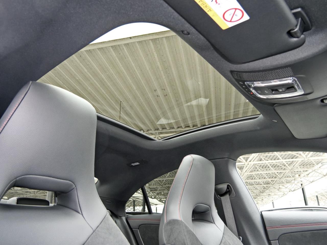 Mercedes-Benz CLA 220 4M Coupé AMG Night Panorama Distronic AHK