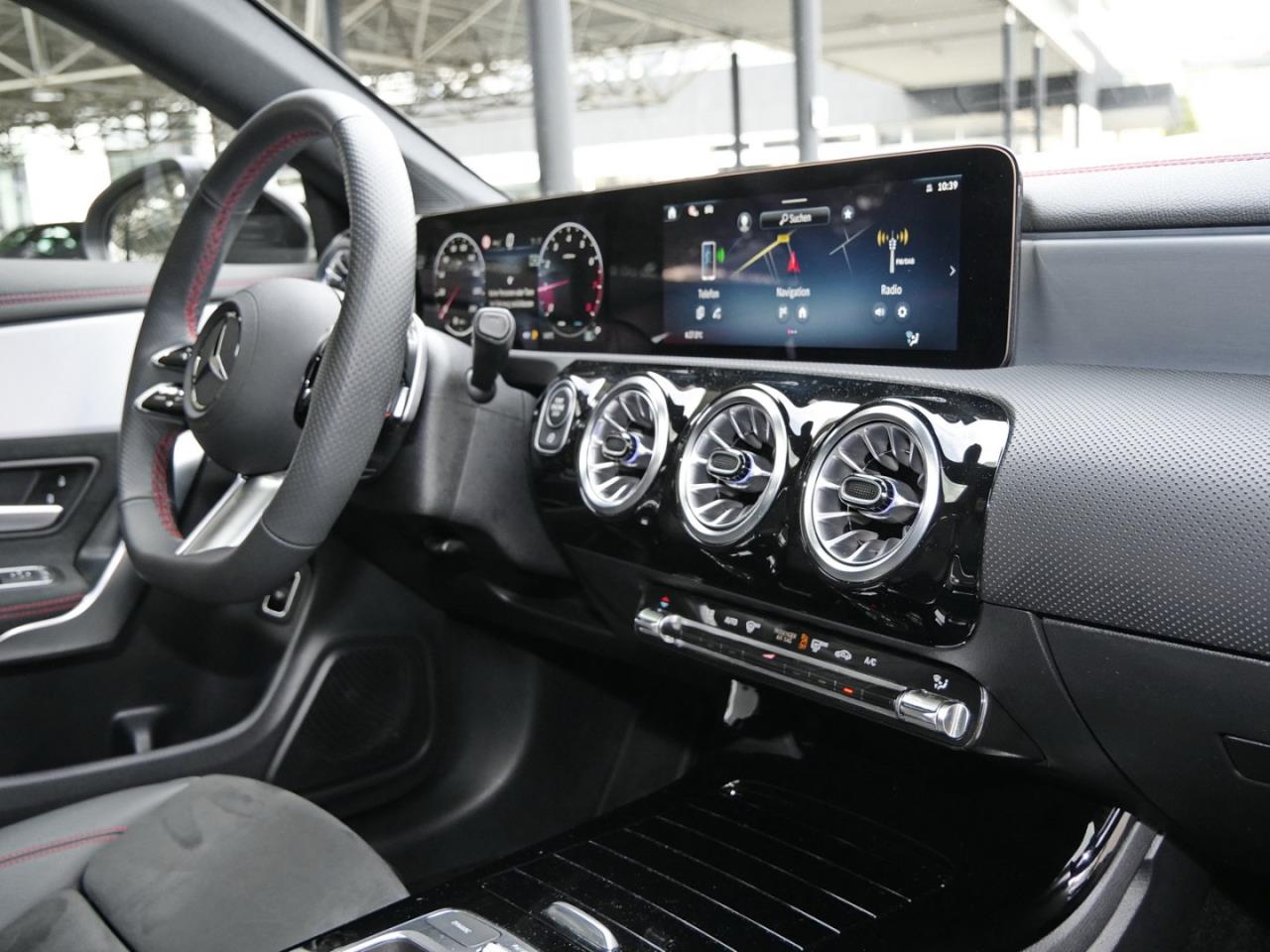 Mercedes-Benz CLA 220 4M Coupé AMG Night Panorama Distronic AHK