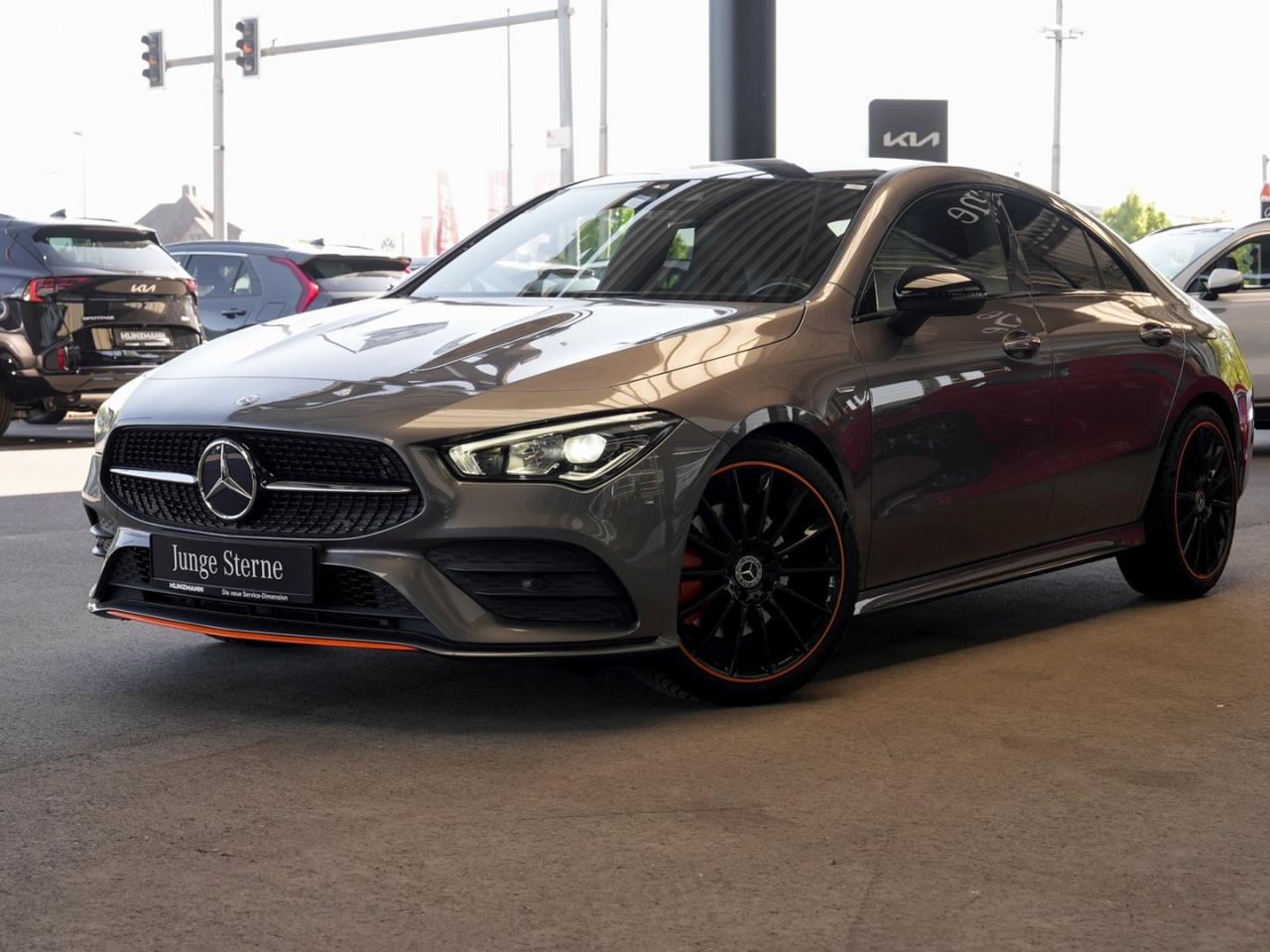 Mercedes-Benz CLA 220 4M Coupé AMG Night OrangeArt Panorama