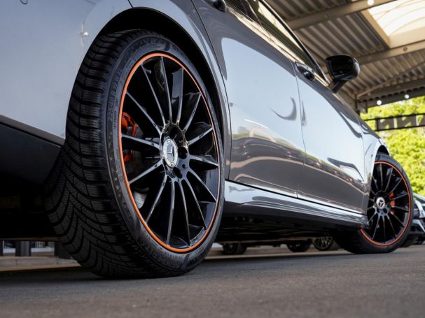 Mercedes-Benz CLA 220 4M Coupé AMG Night OrangeArt Panorama