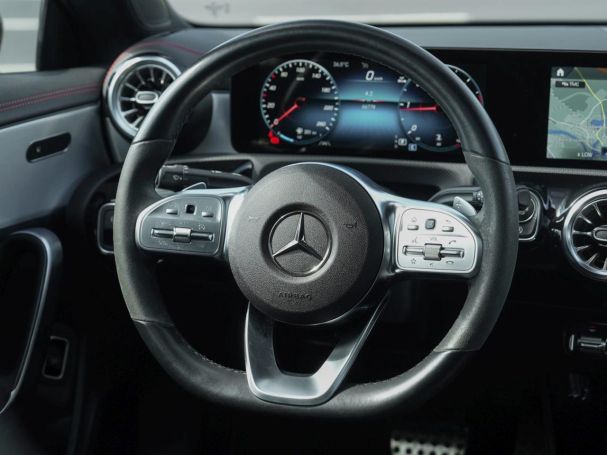 Mercedes-Benz CLA 220 d Coupé AMG Night Panorama Kamera