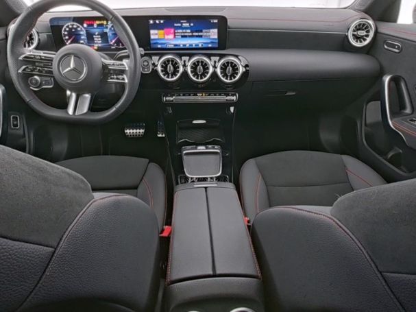 Mercedes-Benz CLA 220 d Coupé AMG Night Panorama Totwinkel