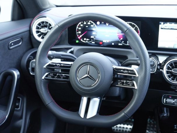 Mercedes-Benz CLA 220 d Coupé AMG Night Panorama Totwinkel