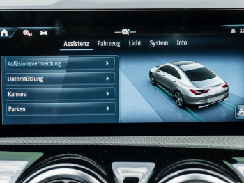 Mercedes-Benz CLA 250 4M Coupé AMG Night Panorama Standhzg 360?