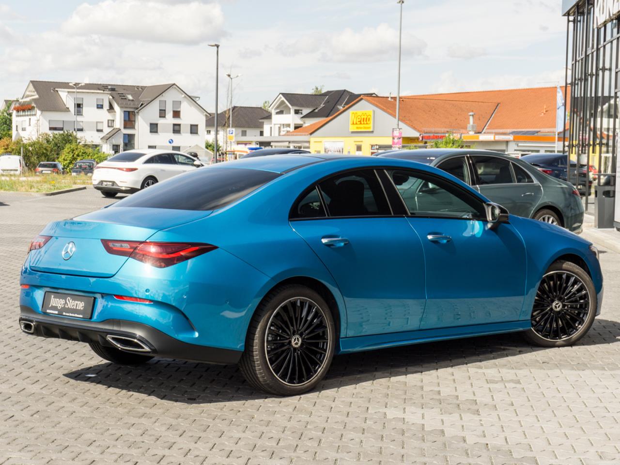 Mercedes-Benz CLA 250 4M Coupé AMG Night Panorama Standhzg 360?