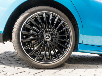 Mercedes-Benz CLA 250 4M Coupé AMG Night Panorama Standhzg 360?