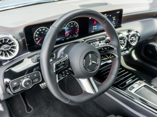 Mercedes-Benz CLA 250 4M Coupé AMG Night Panorama Standhzg 360?