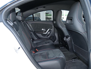 Mercedes-Benz CLA 250 e Coupé AMG Night Kamera SpurH Ambiente