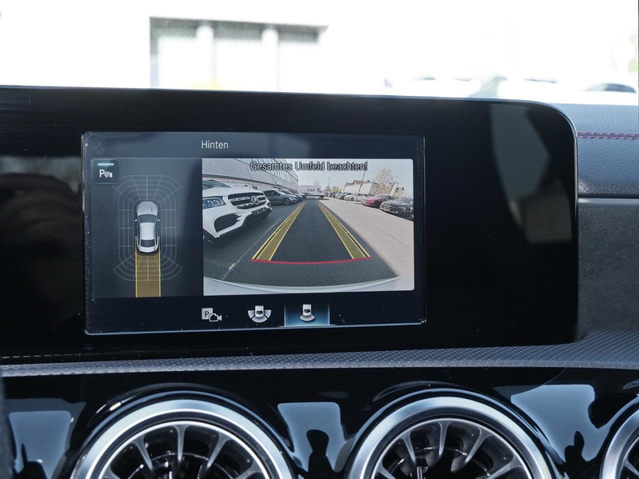 Mercedes-Benz CLA 250 e Coupé AMG Night Kamera SpurH Ambiente