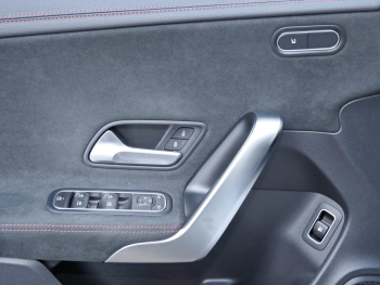 Mercedes-Benz CLA 250 e Coupé AMG Night Kamera SpurH Ambiente