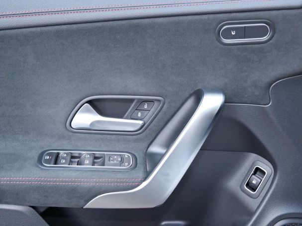 Mercedes-Benz CLA 250 e Coupé AMG Night Kamera SpurH Ambiente