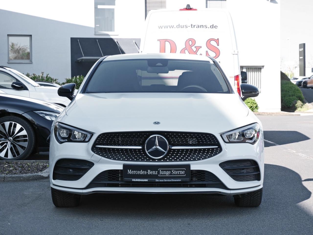 Mercedes-Benz CLA 250 e Coupé AMG Night Kamera SpurH Ambiente