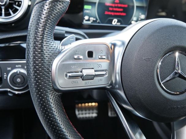 Mercedes-Benz CLA 250 e Coupé AMG Night Kamera SpurH Ambiente