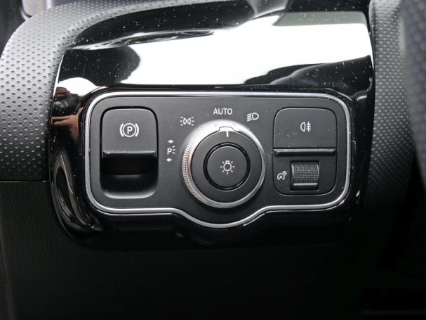 Mercedes-Benz CLA 250 e Coupé AMG NIght Edition2020 Kamera HUD