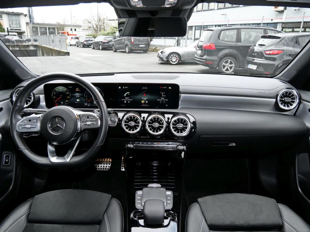 Mercedes-Benz CLA 250 e Coupé AMG Night Edition2020 Kamera HUD