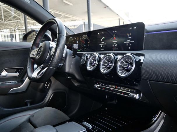 Mercedes-Benz CLA 250 e Coupé AMG Night MBUXNavi Parktronic