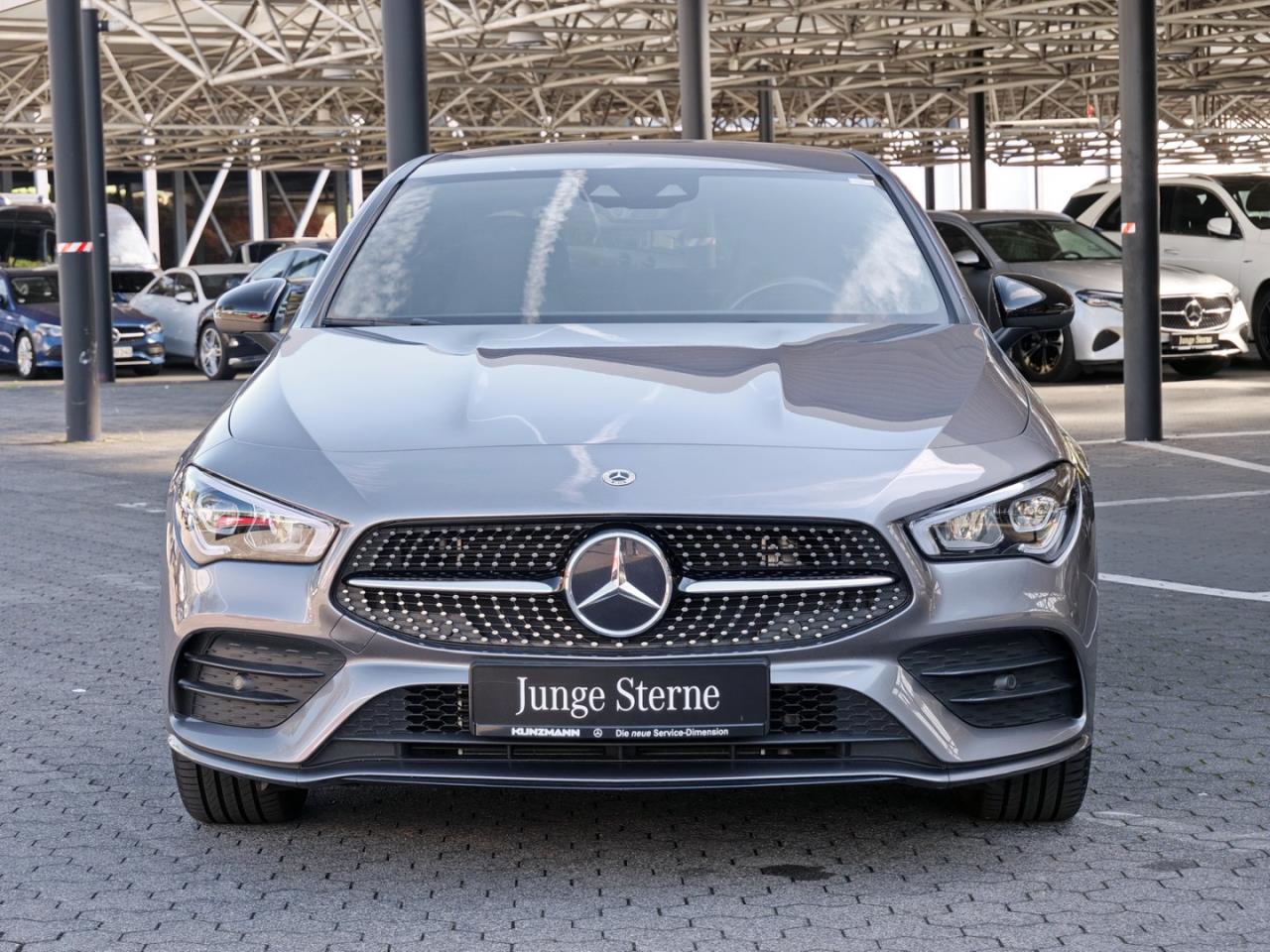 Mercedes-Benz CLA 250 e Coupé AMG Night MBUXNavi Parktronic