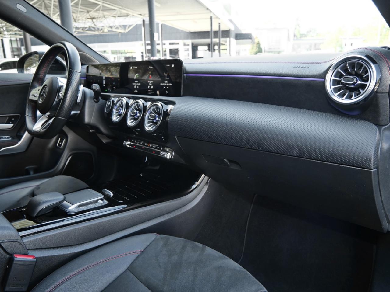 Mercedes-Benz CLA 250 e Coupé AMG Night MBUXNavi Parktronic