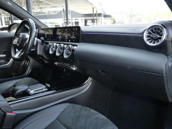 Mercedes-Benz CLA 250 e Coupé AMG Night MBUXNavi Parktronic