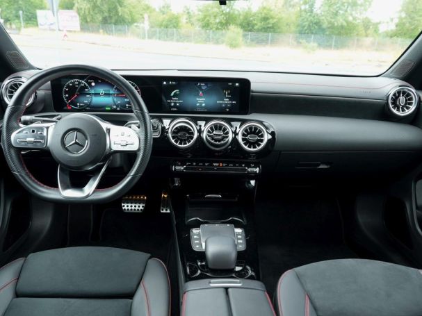Mercedes-Benz CLA 250 e Coupé AMG Night MBUXNavi+ Kamera