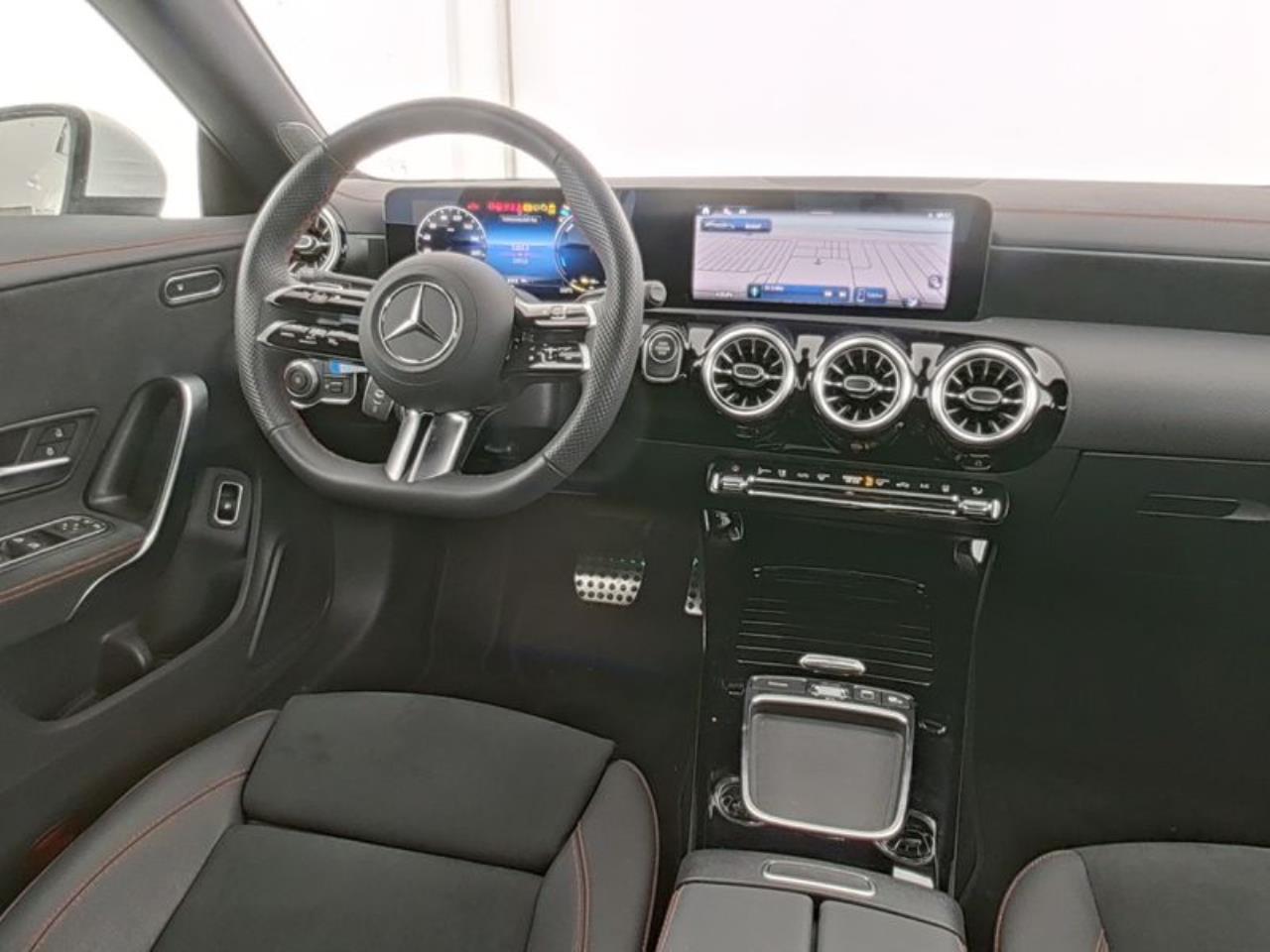 Mercedes-Benz CLA 250 e Coupé AMG Kamera SpurH Totwinkel SHZ