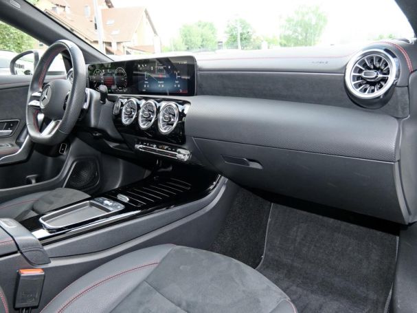 Mercedes-Benz CLA 250 e Coupé AMG Kamera SpurH Totwinkel SHZ