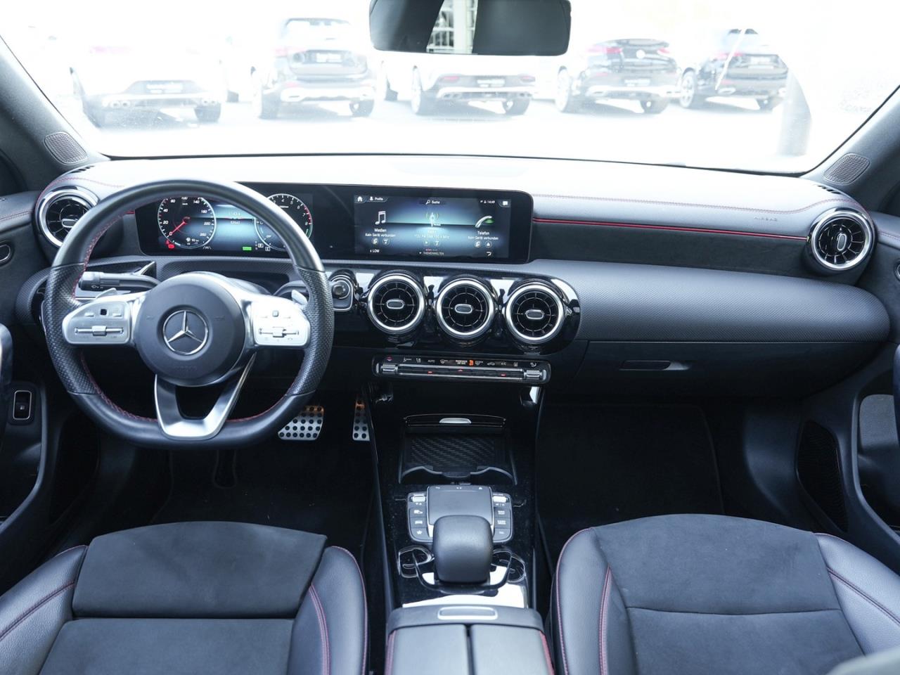 Mercedes-Benz CLA 250 e Coupé AMG Night Navi Panorama Kamera