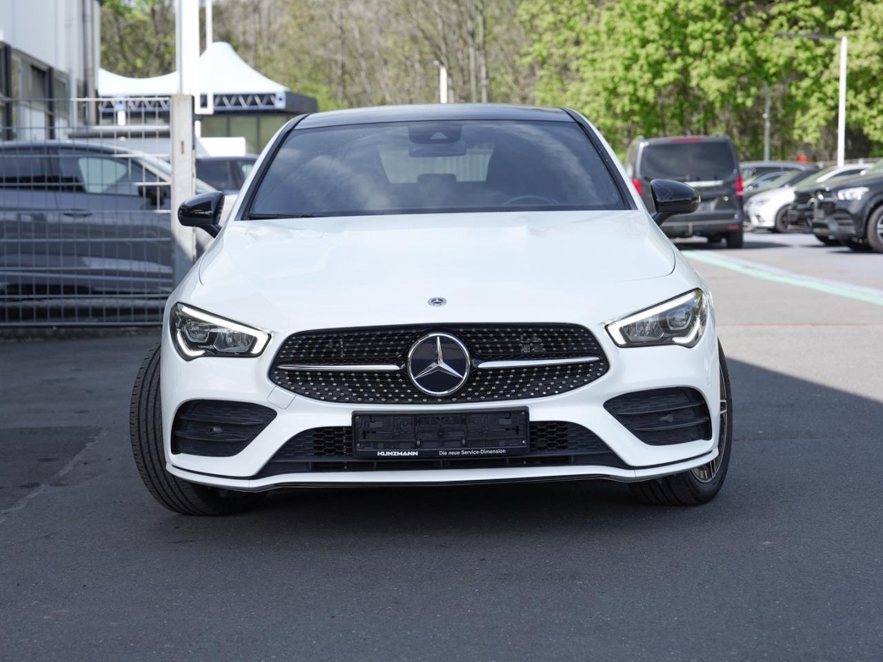 Mercedes-Benz CLA 250 e Coupé AMG Night Navi Panorama Kamera